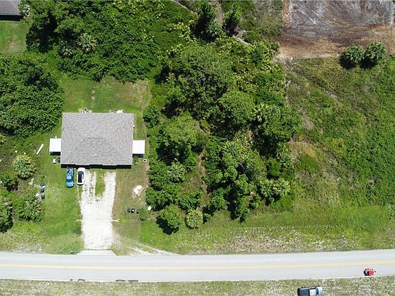 2nd image of 957/959 Eisenhower BLVD