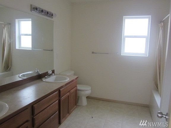 2nd image of 4621 100th St NE