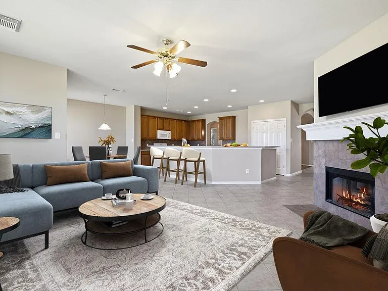 904 Winding Creek Pl — Photo 3