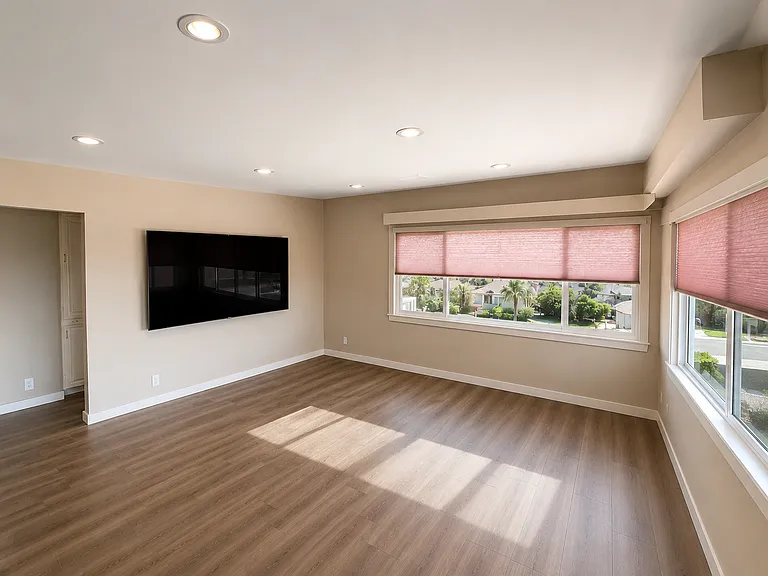 3527 Moultrie Ave — Photo 2