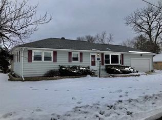 1211 Pierce Ave, Rockford, IL 61103