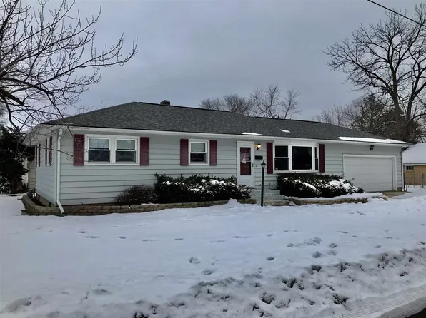 1211 Pierce Ave, Rockford, IL 61103