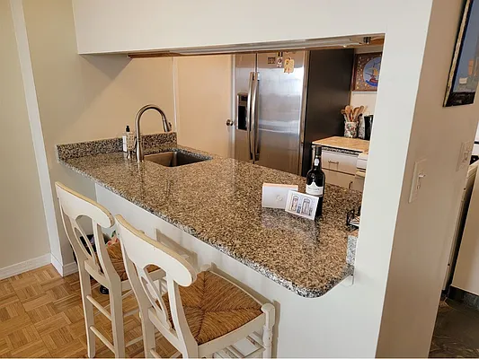 Rented by BATTERY PARK CITY RESIDENTIAL LLC | media 6