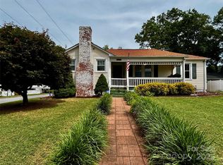 522 W Congress St, Lincolnton, NC 28092