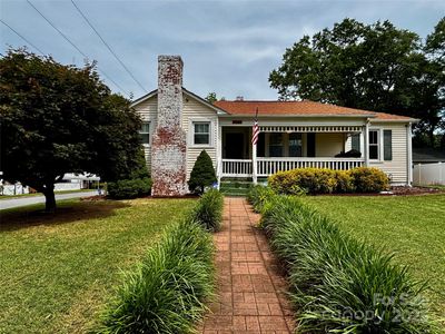 522 W Congress St, Lincolnton, NC, 28092