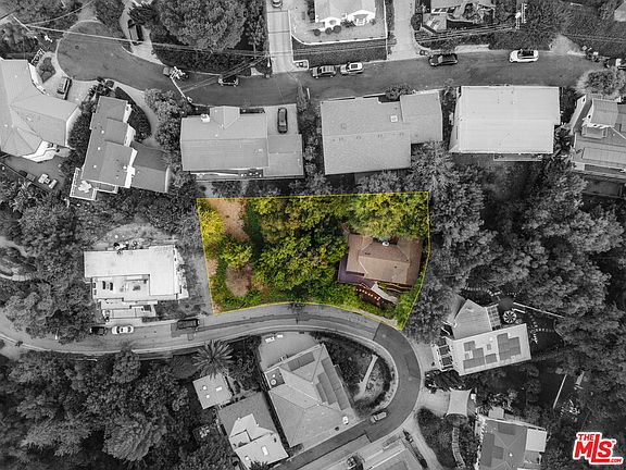 3rd image of 1055 Oneonta Dr