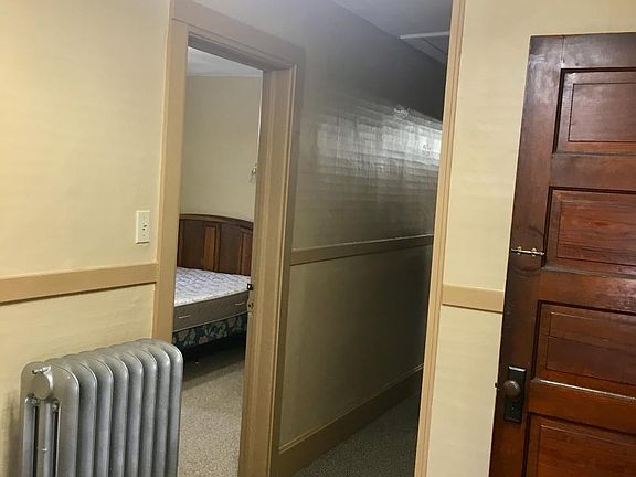 5th image of 2922 W Lake Ave