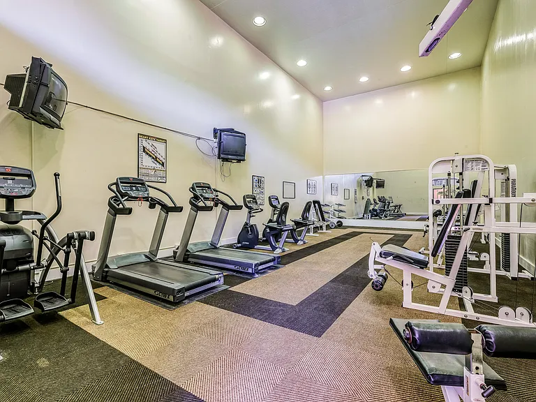 Rollingwood Condominium Rentals — Photo 33