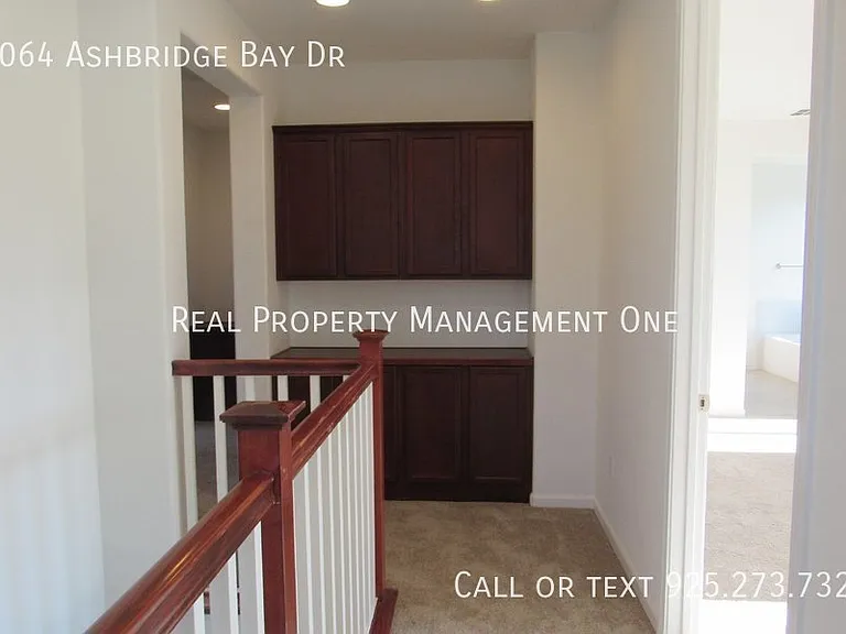 1064 Ashbridge Bay Dr — Photo 17