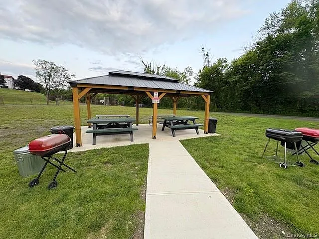 21 Village Park Dr #2A — Photo 12