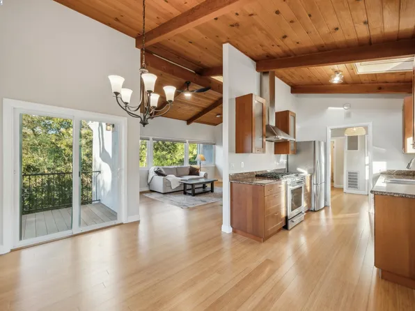 1005 Hawthorn Dr, Lafayette, CA 94549