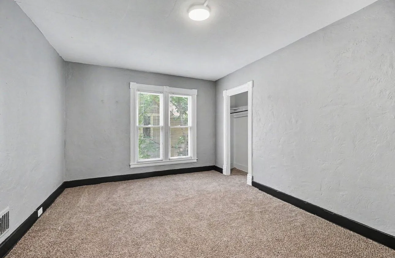 1 bed, 700 sqft, $1,400 — Photo 2