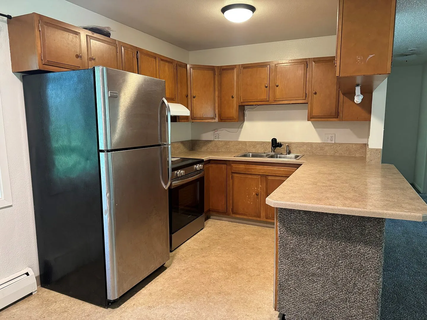 72n532 — Photo 2