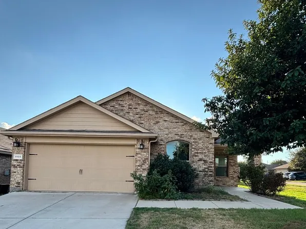 1100 Forest Glen Dr, Azle, TX 76020