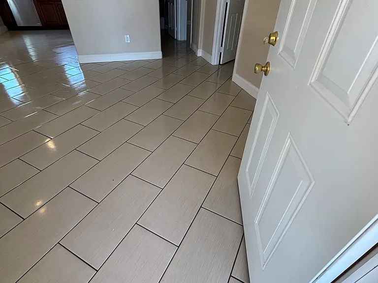 7066 Sioux Ave — Photo 2