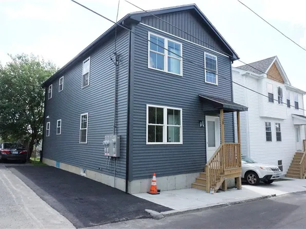 13 Benton St, Providence, RI 02909