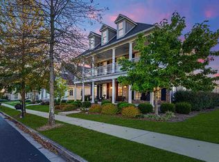 385 Keystone Dr, Bowling Green, KY 42103