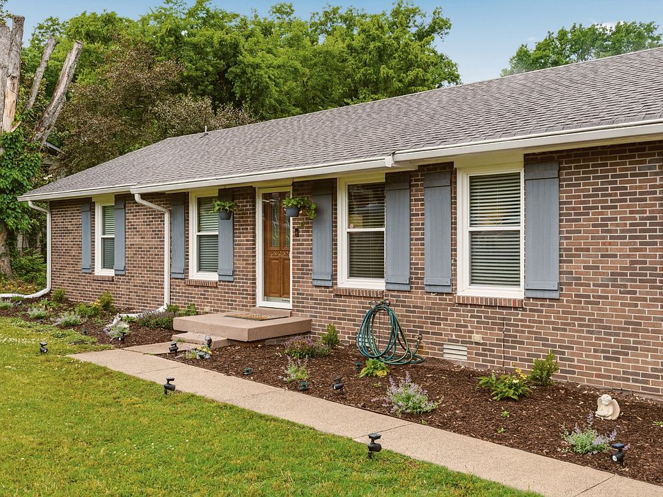 1st image of 316 Estate Dr
