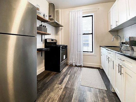3rd image of 539 W 162nd St APT 54