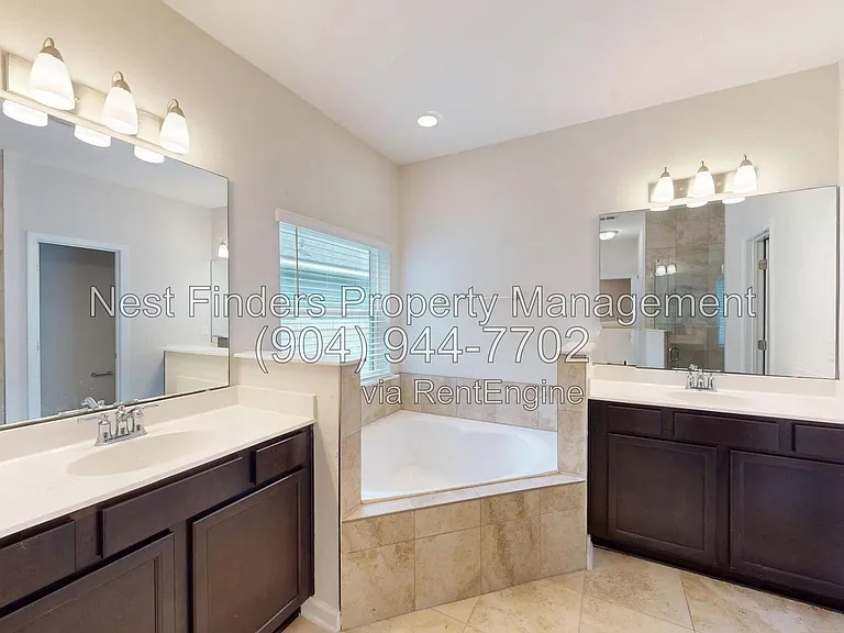 2704 Daylily Ln — Photo 27