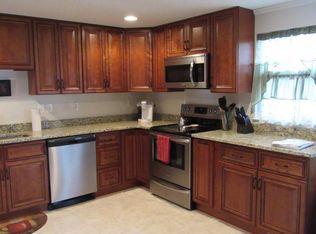 10 Kirkhill Ct, Baltimore, MD 21228