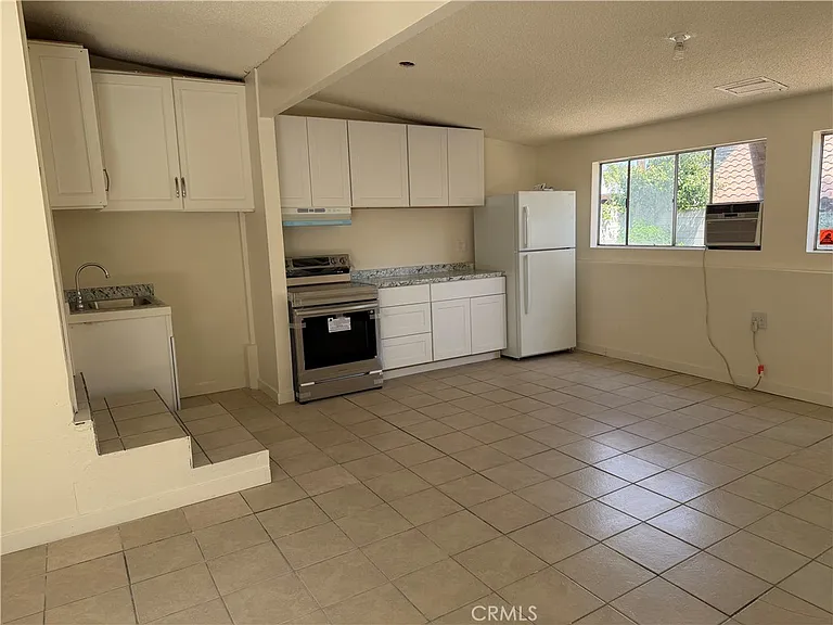 14338 Herron St — Photo 8