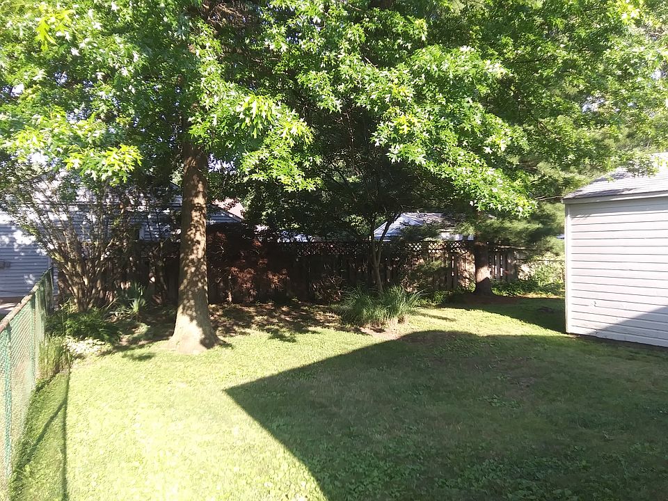 1st image of 1231 E 354th St
