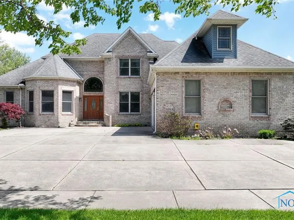 2312 Shoreland Ave, Toledo, OH 43611