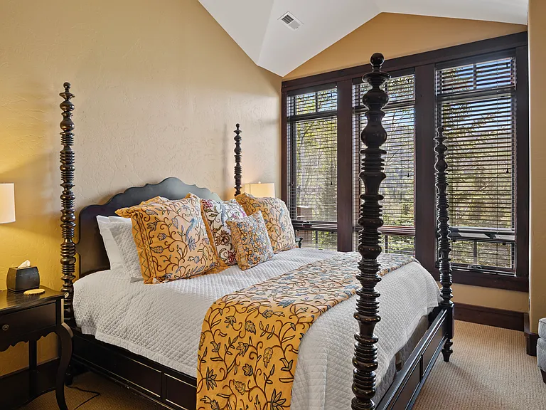 8895 Empire Club Dr — Photo 11