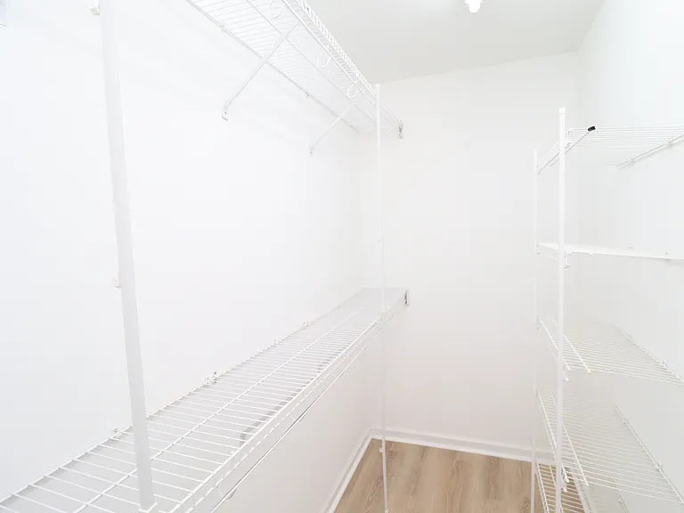 1727 Crag Burn Ln — Photo 22