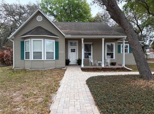 1527 Dess Dr, Orlando, FL 32818