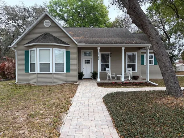 1527 Dess Dr, Orlando, FL 32818