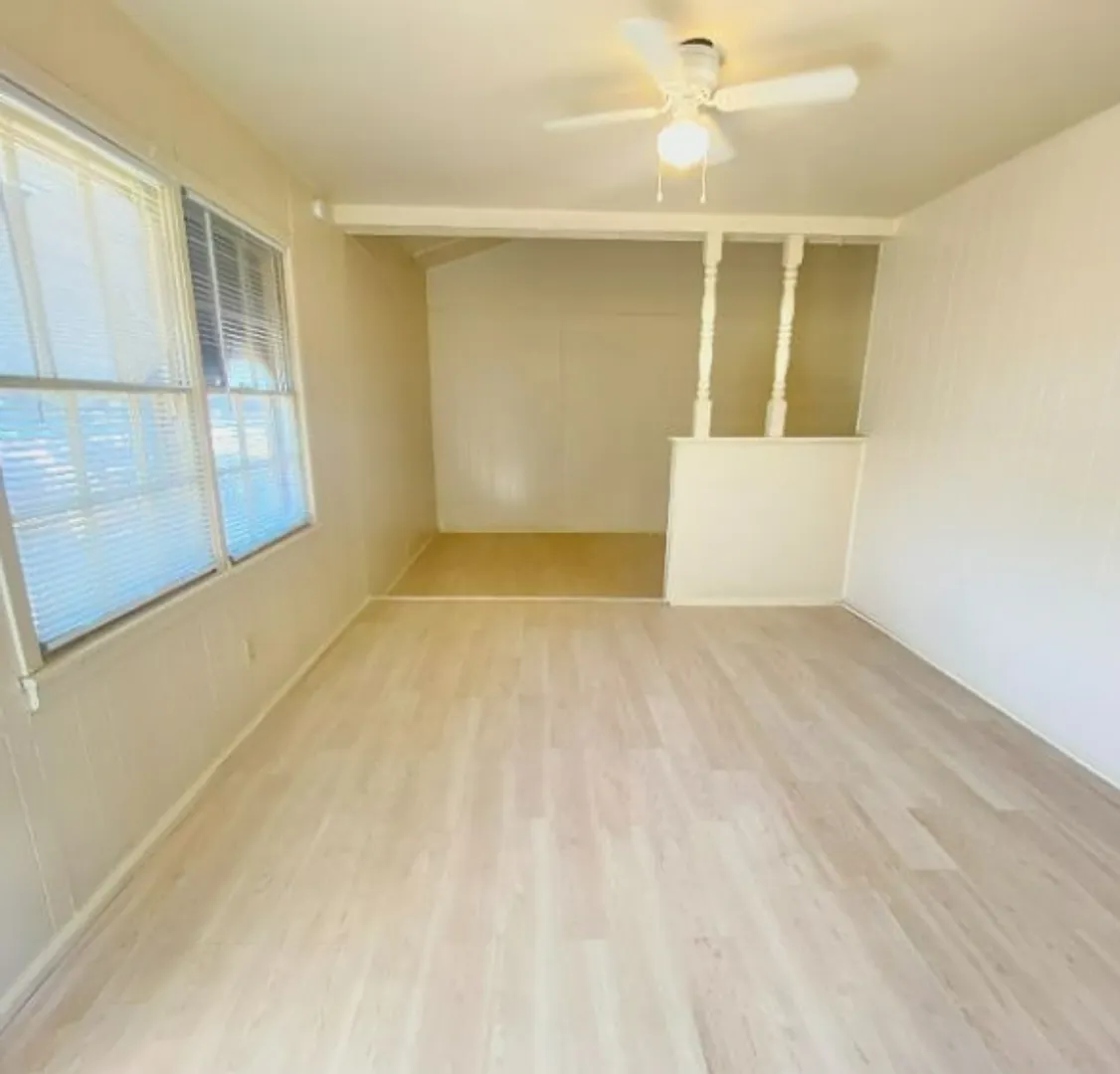 Handyman Special $0 First Month's Rent / "You Fix, You Save Big!! — Photo 3