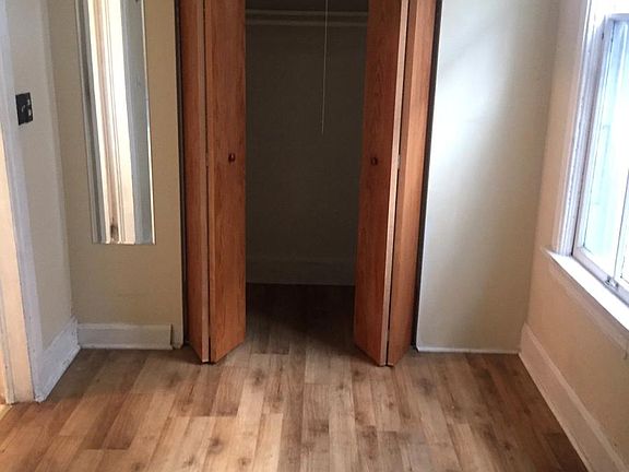 5th image of 1427 W Belmont Ave APT 3