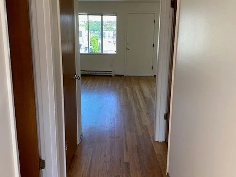 Dolores Manor Apartments — Photo 50