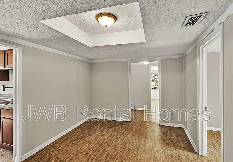 7957 Mattox Ave — Photo 3
