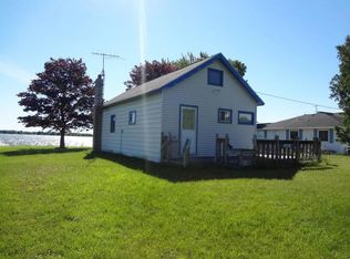 6691 Cedar Point Rd, Presque Isle, MI 49777