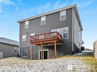 16259 Loop St, Omaha, NE 68136