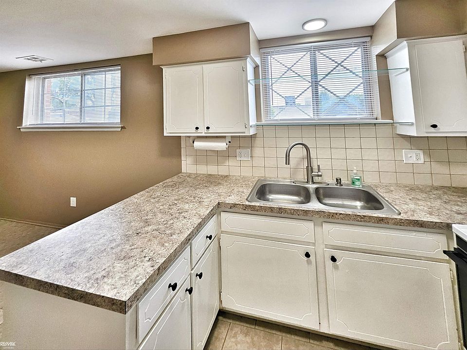8161 Denwood Dr Apt 6, photo 13
