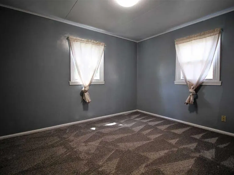 3004 Longlois Dr — Photo 1