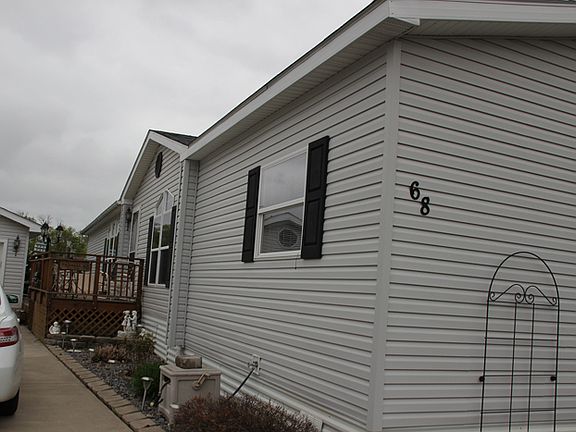 4th image of 68 Meggan Dr