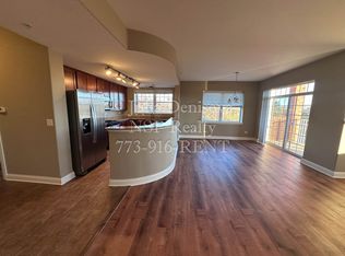 2-322 Itasca Pl, Itasca, IL 60143