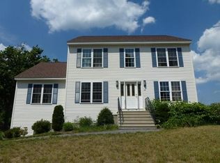 12 Saint Anthony St, Fitchburg, MA 01420