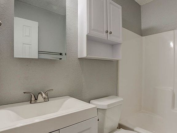 3rd image of 42 W Mike Ave #1B-1Ba-565Sqft