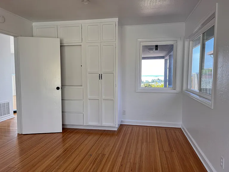 Kenilworth Dr — Photo 10