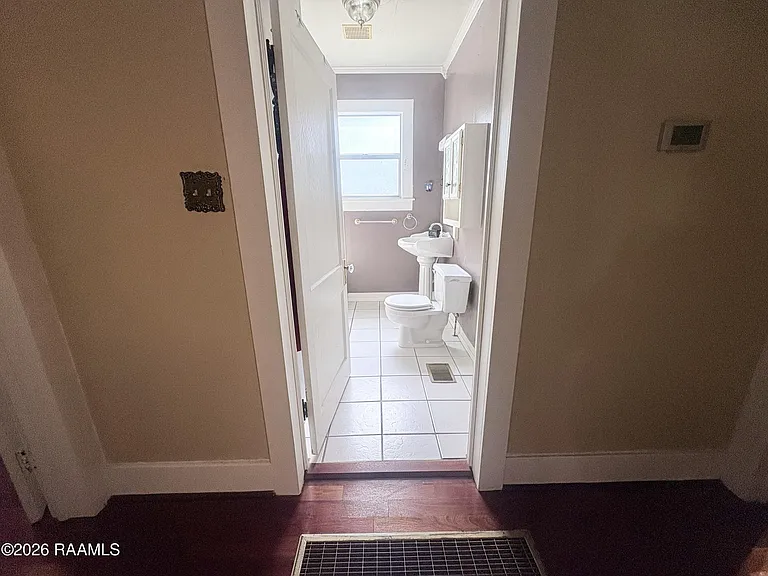 150 Clark Ct — Photo 10