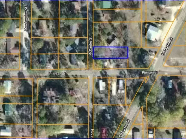 McCauley St, Warren, AR 71671