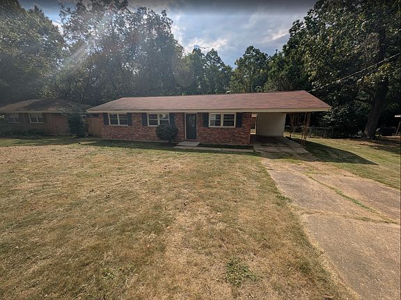 2nd image of 1130 Lombard Dr
