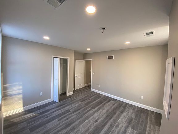 3rd image of 153 Wolf St Floor 2