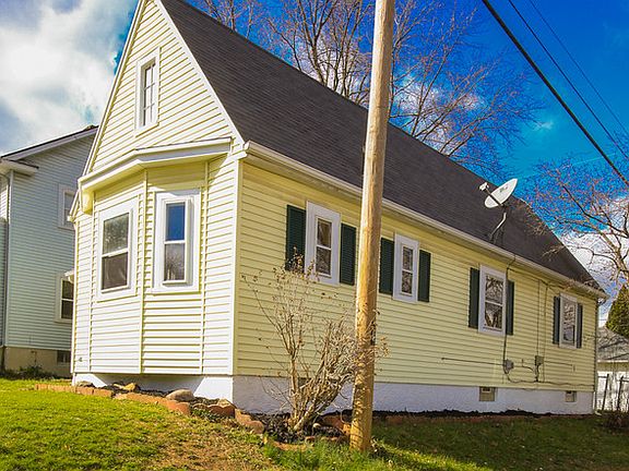 2nd image of 257 Sandhurst Dr